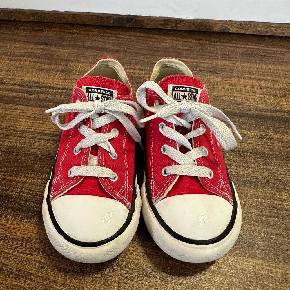 Converse boys size 10